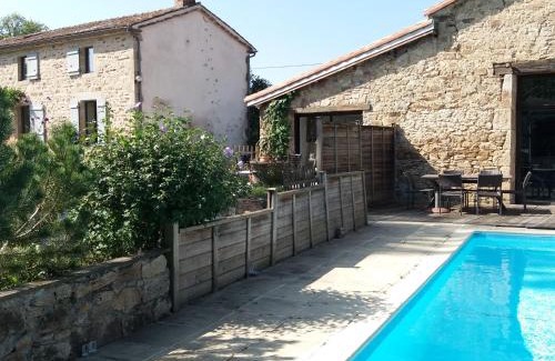 Bressuire Bed & Breakfast | Chambre d'hôtes La Thibaudière
