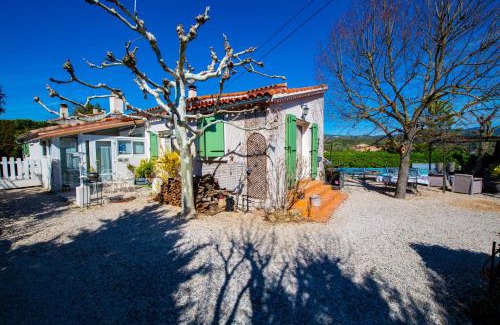 La Bouilladisse Bed & Breakfast | Chambre D'hôtes Villa de la Sueur au Bonheur