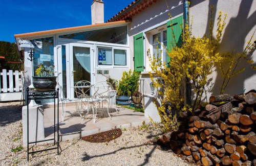 La Bouilladisse Bed & Breakfast | Chambre D'hôtes Villa de la Sueur au Bonheur