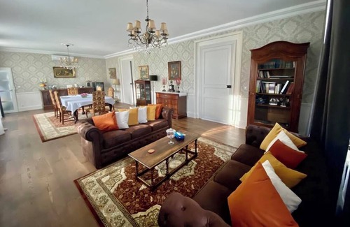 Angeac-Charente Bed & Breakfast | Chambre D'Hote 19th Century Maison de Maitre in the Cognac vineyard area.