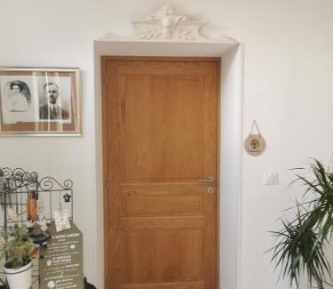Sainte-Croix-sur-Mer House | Chambre de l'Iris