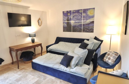 Saint-Just Bed & Breakfast | Chambre Dhôte Pour 2/4 p. Dans un Mas Languedocien Avec Piscine et Jacuzzi