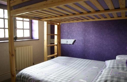 Saligny-sur-Roudon Bed & Breakfast | Chambre familiale proche du PAL -Cardamome-