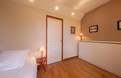 Vitry-aux-Loges Bed & Breakfast | Chambre familiale au cœur de la nature avec jardin et piscine privée, idéale pour explorer le Loiret - FR-1-590-265