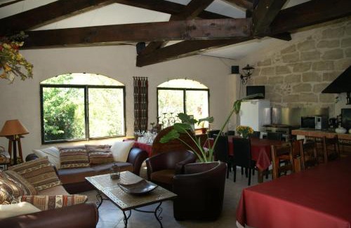 Montagnac Bed & Breakfast | Chambre Foret du Mas des Fontaines