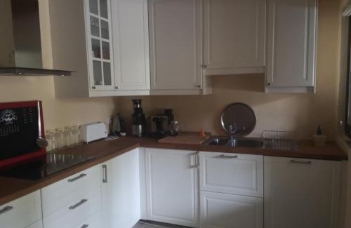 Aubussargues House | Chambre indépendante avec salle de bains et cuisine
