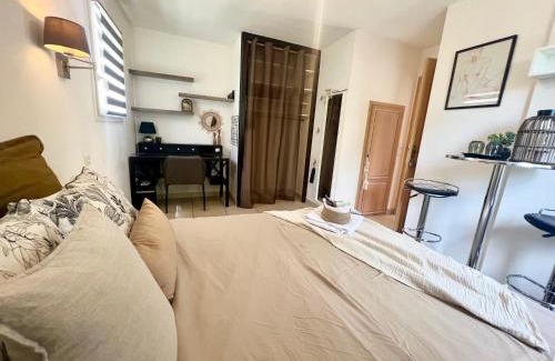 Saint-Egreve House | Chambre & jardin I tram Grenoble Nord St Egreve