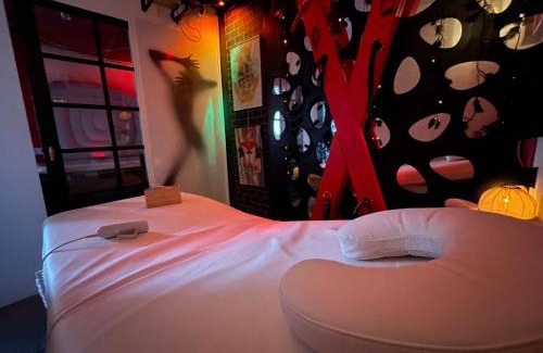 Marolles-en-Hurepoix House | Chambre & Lounge Privé Jacuzzi