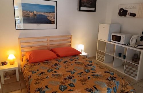 Saint-Marcel Bed & Breakfast | Chambre privée avec Piscine