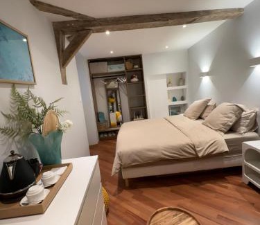 Domagne House | Chambre privée avec salle de bain