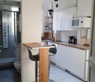 Riquet Stalingrad House | Chambre privée dans magnifique appartement calme