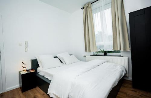 Liege House | Chambre R1 avec salle de bain partagée près de l'hôpital de la Citadelle à Liège