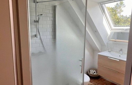 Quelaines-Saint-Gault Bed & Breakfast | Chambre Spacieuse au Coeur de la Nature Mayennaise
