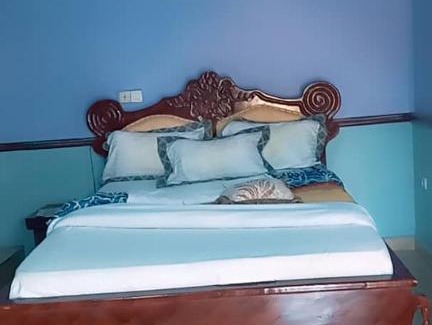 Bafoussam Hotel | Chambre spacieuse à SIDI