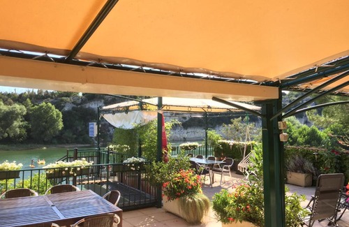 Saint-Martin-d'Ardeche Bed & Breakfast | Chambres d'Hôtes De Caïre Noù
