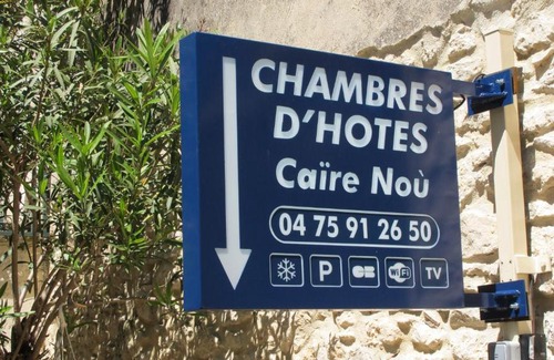 Saint-Martin-d'Ardeche Bed & Breakfast | Chambres d'Hôtes De Caïre Noù