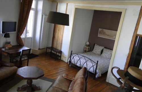 Tarascon-sur-Ariege Bed & Breakfast | Chambres d'hôtes Belle Occitane