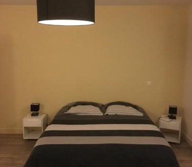 Saint-Menoux House | Chambres d'Hôte Les Bredins