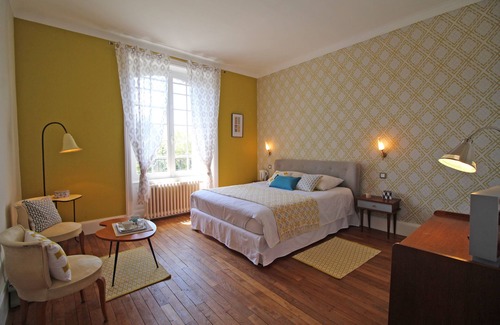 Chalus Bed & Breakfast | Chambres d'hôtes Au fil du temps