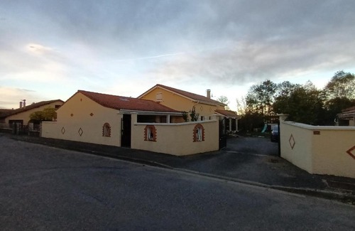Lagrange Bed & Breakfast | Chambres d'hôtes au pied des Pyrénées