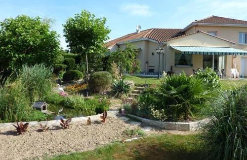 Limoges Bed & Breakfast | Chambres d'Hôtes de l'Auraine