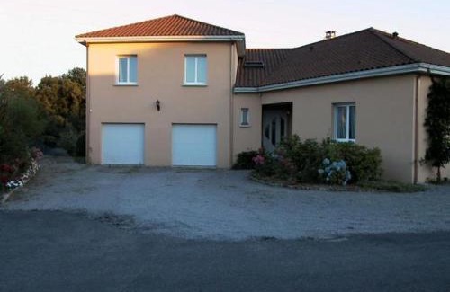 Limoges Bed & Breakfast | Chambres d'Hôtes de l'Auraine