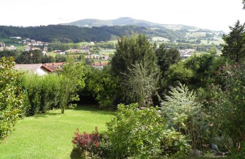Hasparren Bed & Breakfast | Chambres d'Hôtes Haitz Ondo