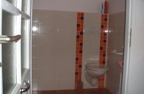 Cheffois Bed & Breakfast | Chambres d'hôtes La Charrière