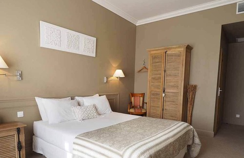 Graveson House | Chambres d'hôtes Le Clos des Cyprès