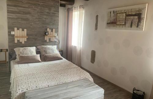 Thiolieres Bed & Breakfast | Chambres d'Hôtes LES VERGERS DE LOUISE
