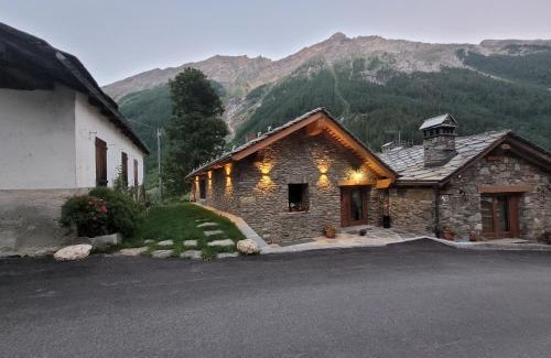 Rhemes-Saint-Georges House | Chambres d'Hotes Rue Saint Bernard