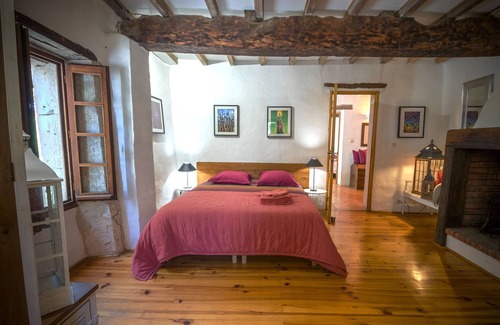Touget Bed & Breakfast | Chambres d'hôtes, Stella - Quiet former sheepfold with swimming pool and panoramic view