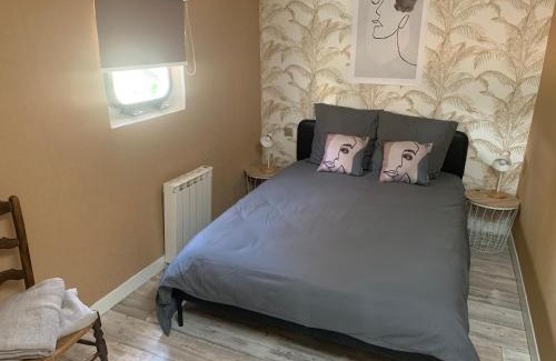 Minimes - Barriere de Paris Boat Rental | chambres dans peniche un air de vacances