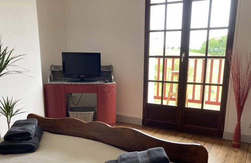 Ilharre Bed & Breakfast | Chambres Dhôtes Table Dhôtes Olhatsia !vue à 360 sur les Pyrénées