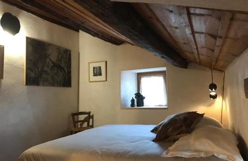 Venteuges Bed & Breakfast | Chambres et Tables d'hôtes - Les Ateliers de Pontajou - Pèlerin navette gratuite à Saugues