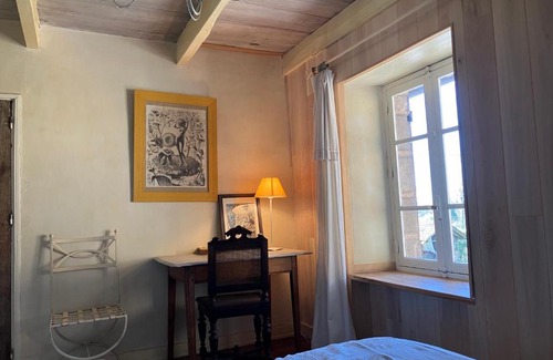 La Chapelle Montbrandeix Bed & Breakfast | Chambres d'Hôtes de la Treille