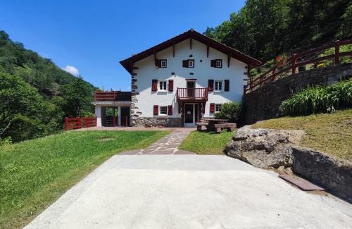 Saint-Etienne-de-Baigorry Bed & Breakfast | Chambres d'Hôtes Agorerreka
