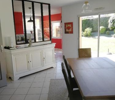 Saint-Laurent-sur-Sevre House | Chambres d'hôtes chez Nanou la Puyfolaise - 1 ou 2 chambres