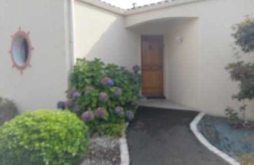 Saint-Laurent-sur-Sevre House | Chambres d'hôtes chez Nanou la Puyfolaise - 1 ou 2 chambres