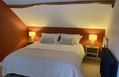 Salon-la-Tour Bed & Breakfast | Chambres & Table d'hôtes de La Vieille Ferme
