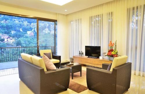 Bandung Villa | Chamomile Hill View Villa 6 bedrooms with a private swimming pool and movie room