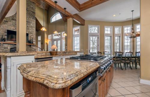 Oakland House | Champagne Taste