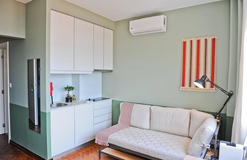 Santo Antonio Apartment | Champagne Vibes in Lisbon - By Misha s Place 5c
