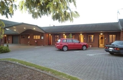 Gisborne Hotel | Champers Motor Lodge