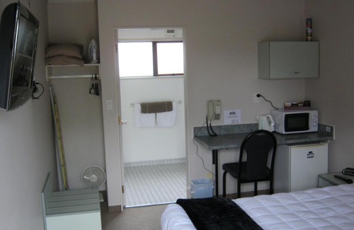 Gisborne Hotel | Champers Motor Lodge