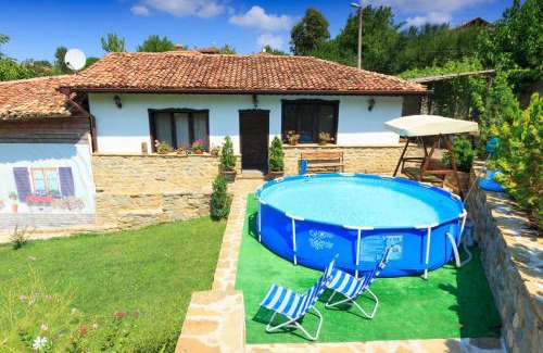 Malki Chiflik House | Chamurkov Guest House