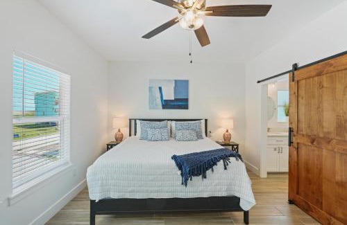 Bella Vista House | Chancla - Pet Friendly! Community Pool!