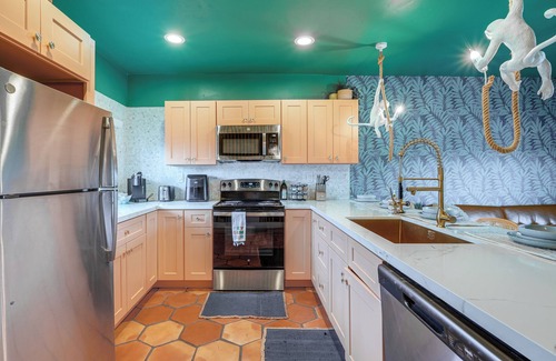 Chandler House | Chandler Home 7 Blocks to Dtwn w/Backyard Oasis!