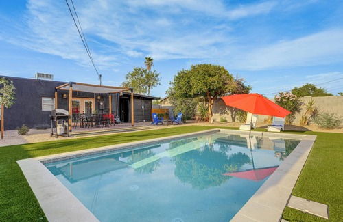 Chandler House | Chandler Home 7 Blocks to Dtwn w/Backyard Oasis!