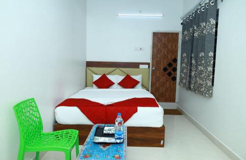 Thirunallar Hotel | CHANDRODAYAM RESIDENCY